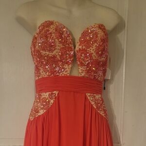 Size 4 coral prom formal floor length dress by nina canacci NWT